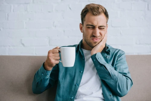 Sensibilitatea dentară la rece și cald – când e cazul să te îngrijorezi?