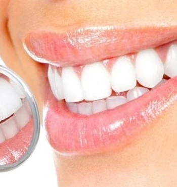 De ce sănătatea gingiilor contează mai mult decât crezi